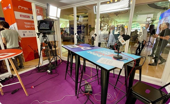 Transparent studio for the Real Estate Secrets program